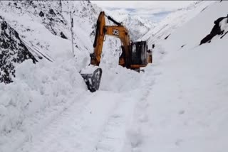 Snow being removed in Lahaul Roads