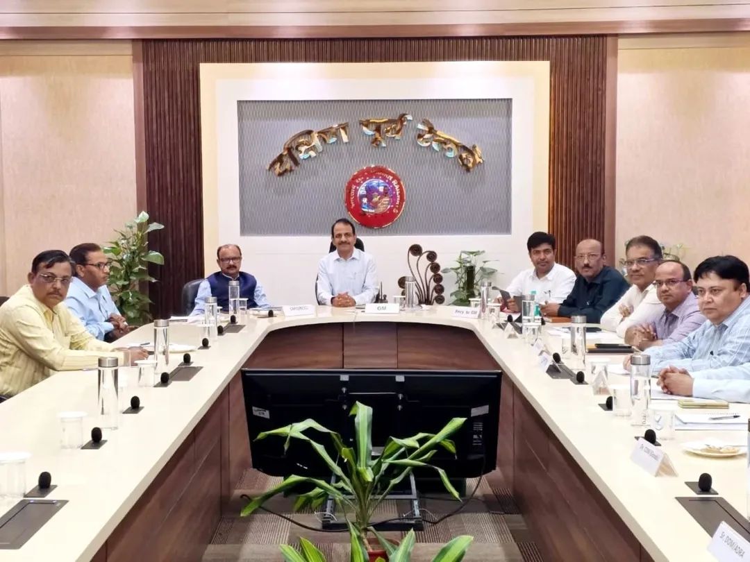 High level meeting between officials of Bharat Coking Coal Limited and South Eastern Railway