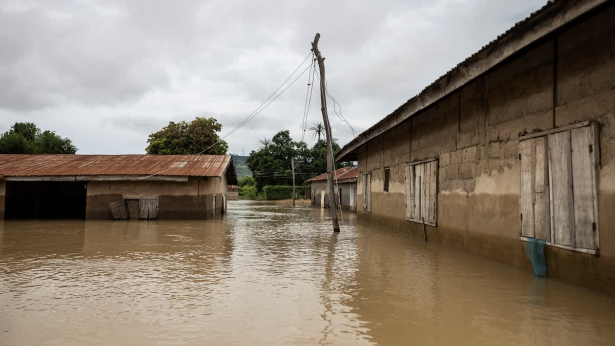 At Least 88 People Dead After Floods Submerge Market Town In Nigeria