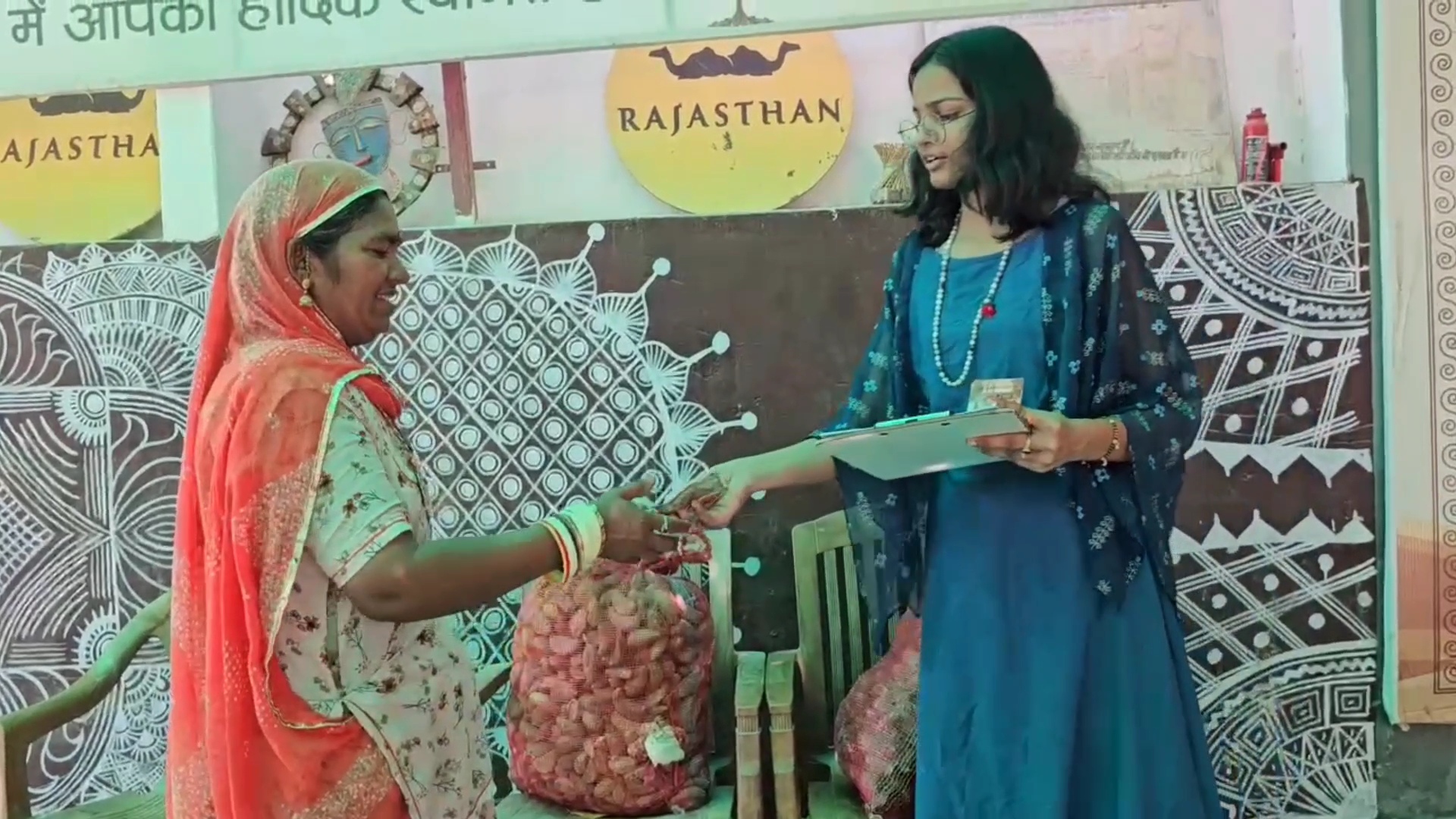 The Aak Awakening: When Rural Women In Rajasthan’s Thar Are Spinning A Fabric Revolution