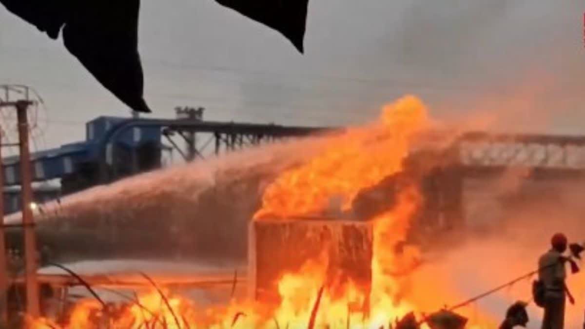 مغربی بنگال: ہلدیہ پیٹرو کیمیکل ریفائنری میں خوفناک آتشزدگی، 35 افراد شدید طور پر جھلس گئے