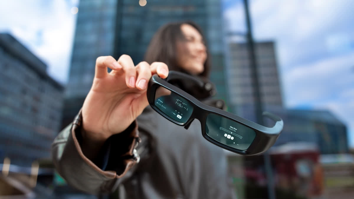 Smart glasses