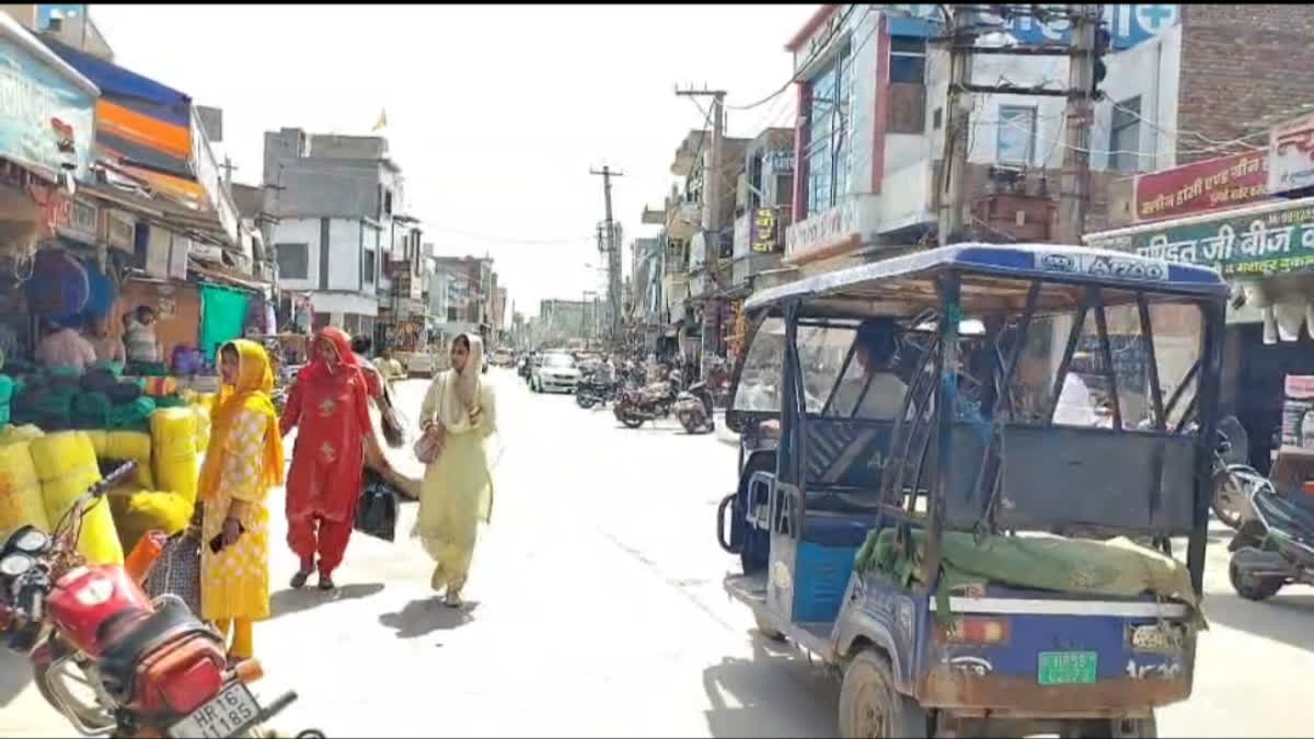 Temperature of 44 degrees Celsius adds to people woes in Hansi