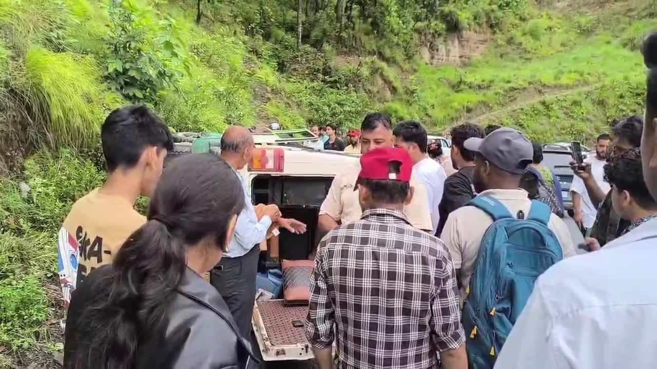 Champawat Bolero Accident