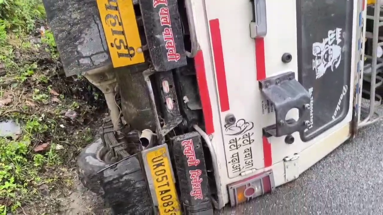 Champawat Bolero Accident