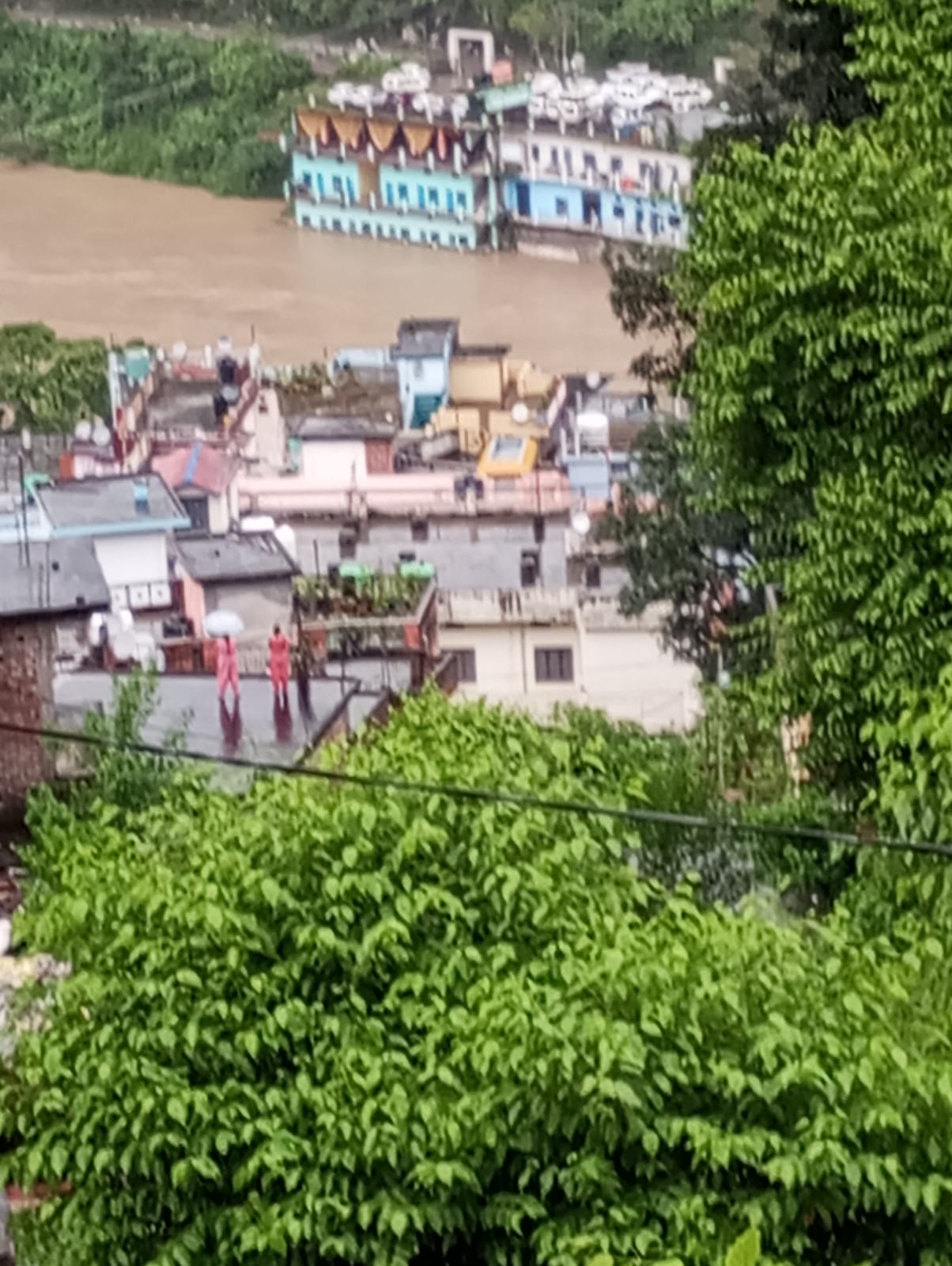 बसुकेदार आपदा से ताजा हुईं 2013 की यादें, छेनागाड़ में मलबे में दबी कई ...