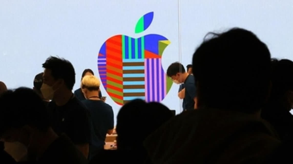 APPLE PLEDGES DONATION