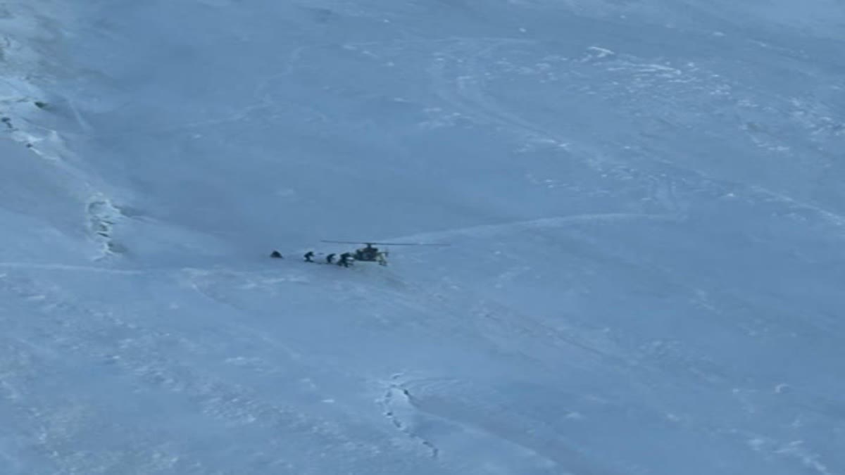 INDIAN ARMY AVIATION  INDIAN ARMY AVIATION RESCUE NUN KUN  NUN KUN MOUNTAIN RESCUE  HIGH ALTITUDE RESCUE INDIAN ARMY