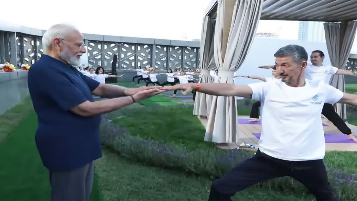 Modi Joins Yoga Session