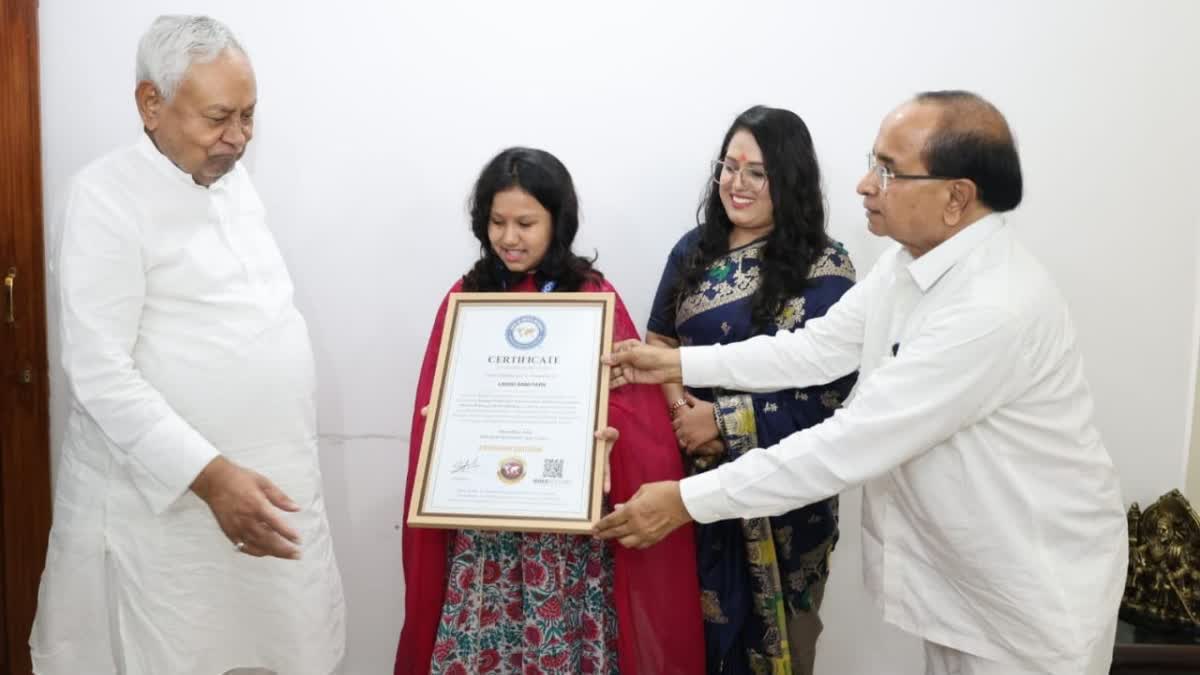 Nitish Kumar Applauds Child Artist Lado Wani Patel
