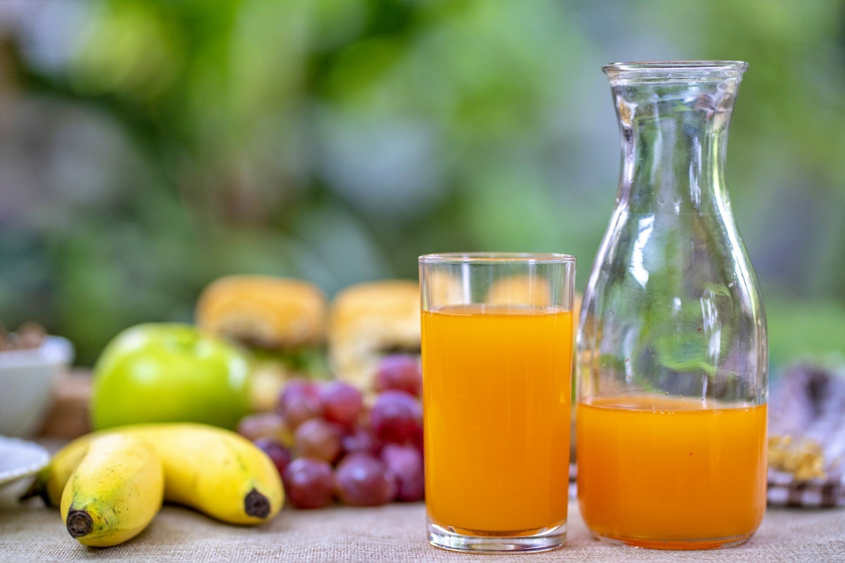 SOFT DRINK TASTE IN GLASS TASTE AND FLAVOUR GLASS VS PLASTIC FOOD AND BEVERAGES