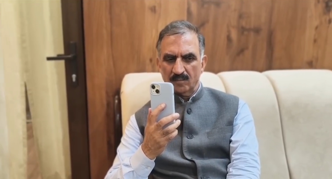 CM Sukhu spoke to family members