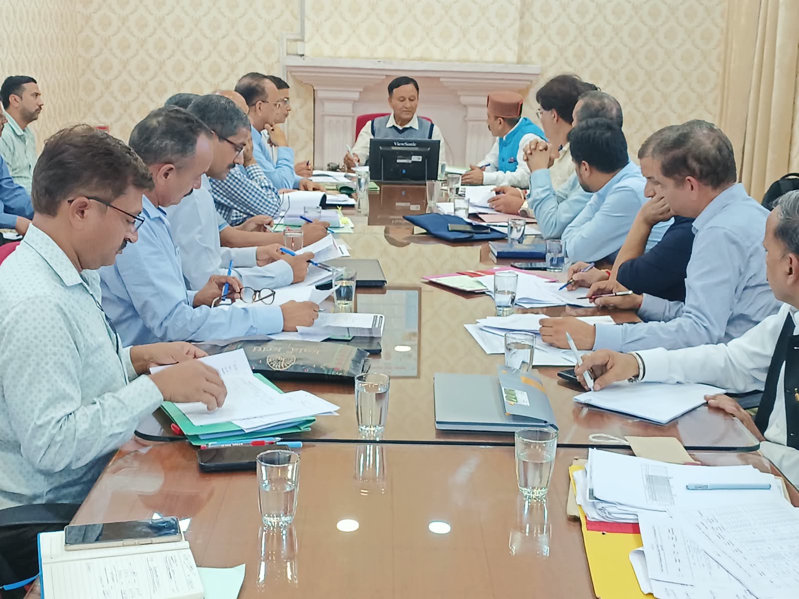 Horticulture Minister Jagat Singh Negi Held Review meeting