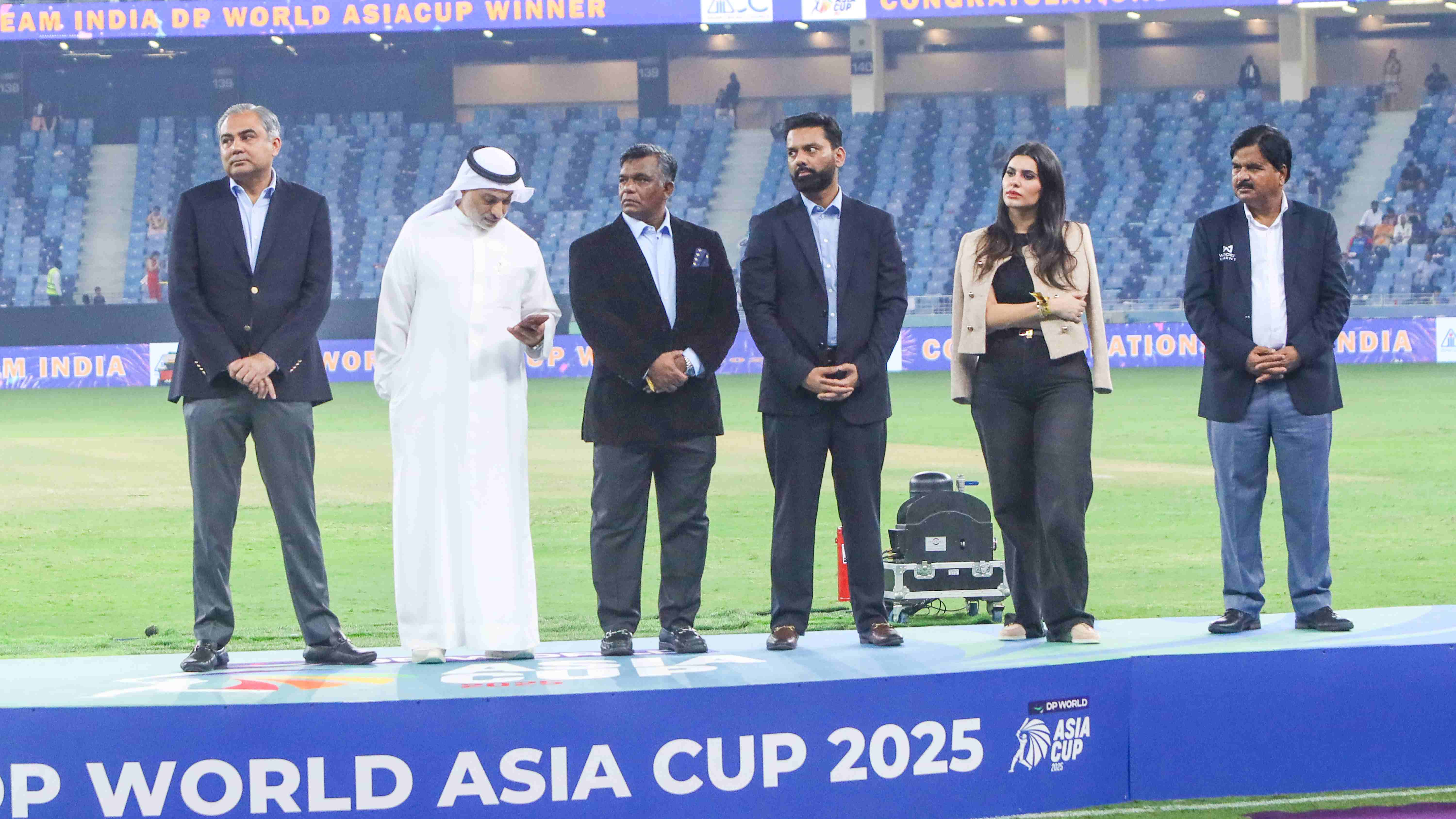mohsin naqvi conditions for returning asia cup trophy and medals to india as per report Urdu News