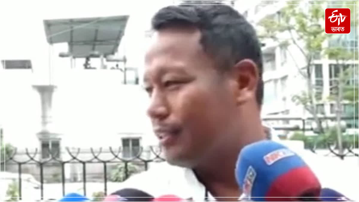 Tultul Kachari a street vendor at the CID office regarding investigation of Zubeen Garg death case