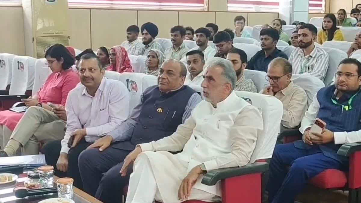 'लोकतंत्र के नाम पर अराजकता फैलाने की इजाजत नहीं'- विपक्ष पर बरसे केंद्रीय मंत्री कृष्णपाल गुर्जर