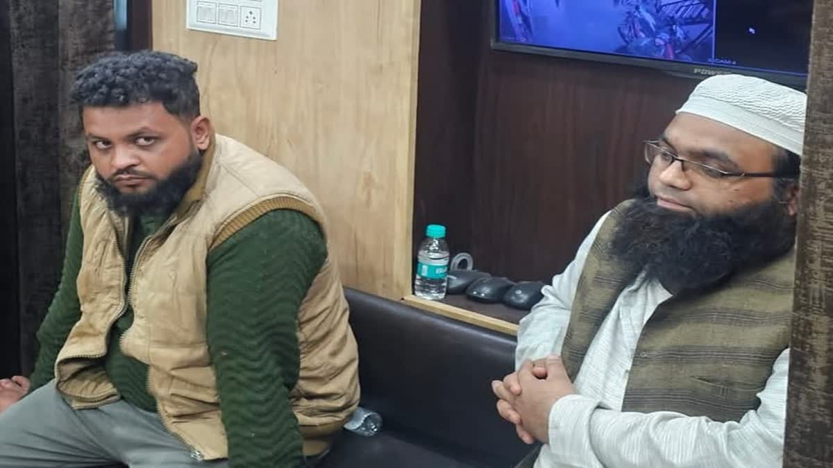 Maulana Mohammad Asim Qasmi(R) along with associate released by NIA after questioning in Delhi blast case