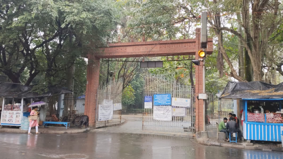 CLUBS IN RABINDRA SAROBAR