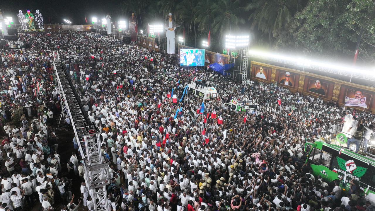 கூட்டத்தில் கலந்துகொண்டவர்கள்