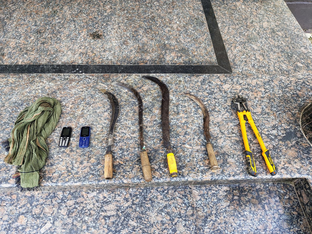 Bangladeshi smuggler killed