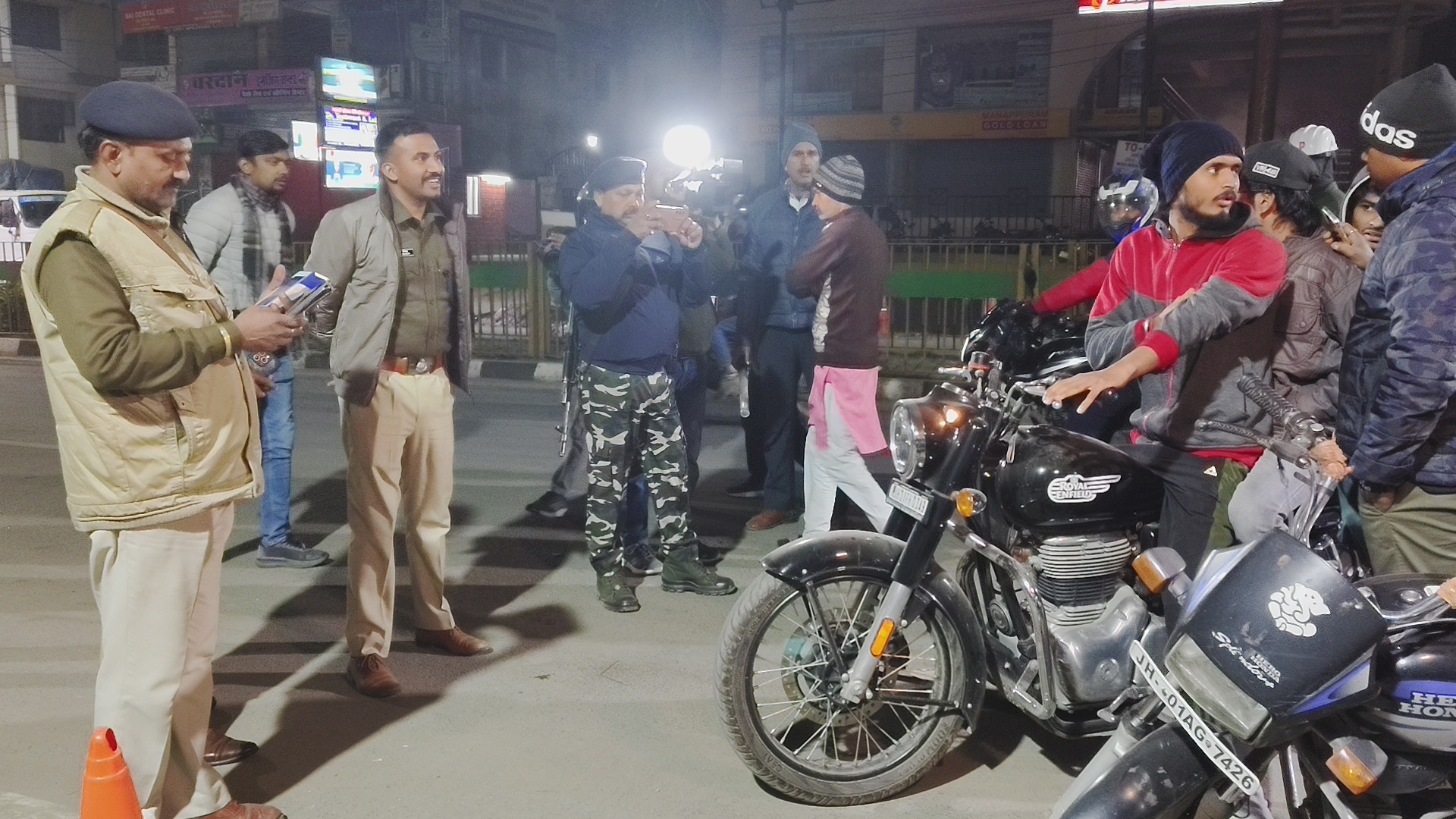 police conducting drink and drive and anti crime checking campaign Ahead of new year in Ranchi