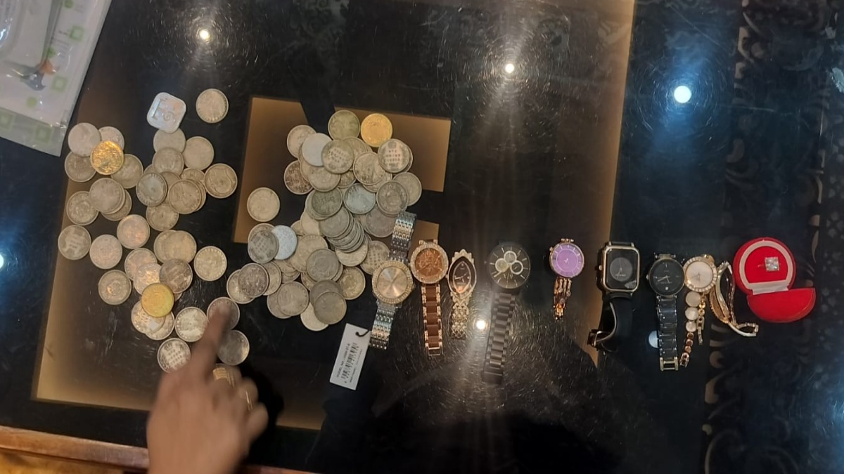 EOU Raids On Bihar Police DSP Yields Tea Gardens And Bullion