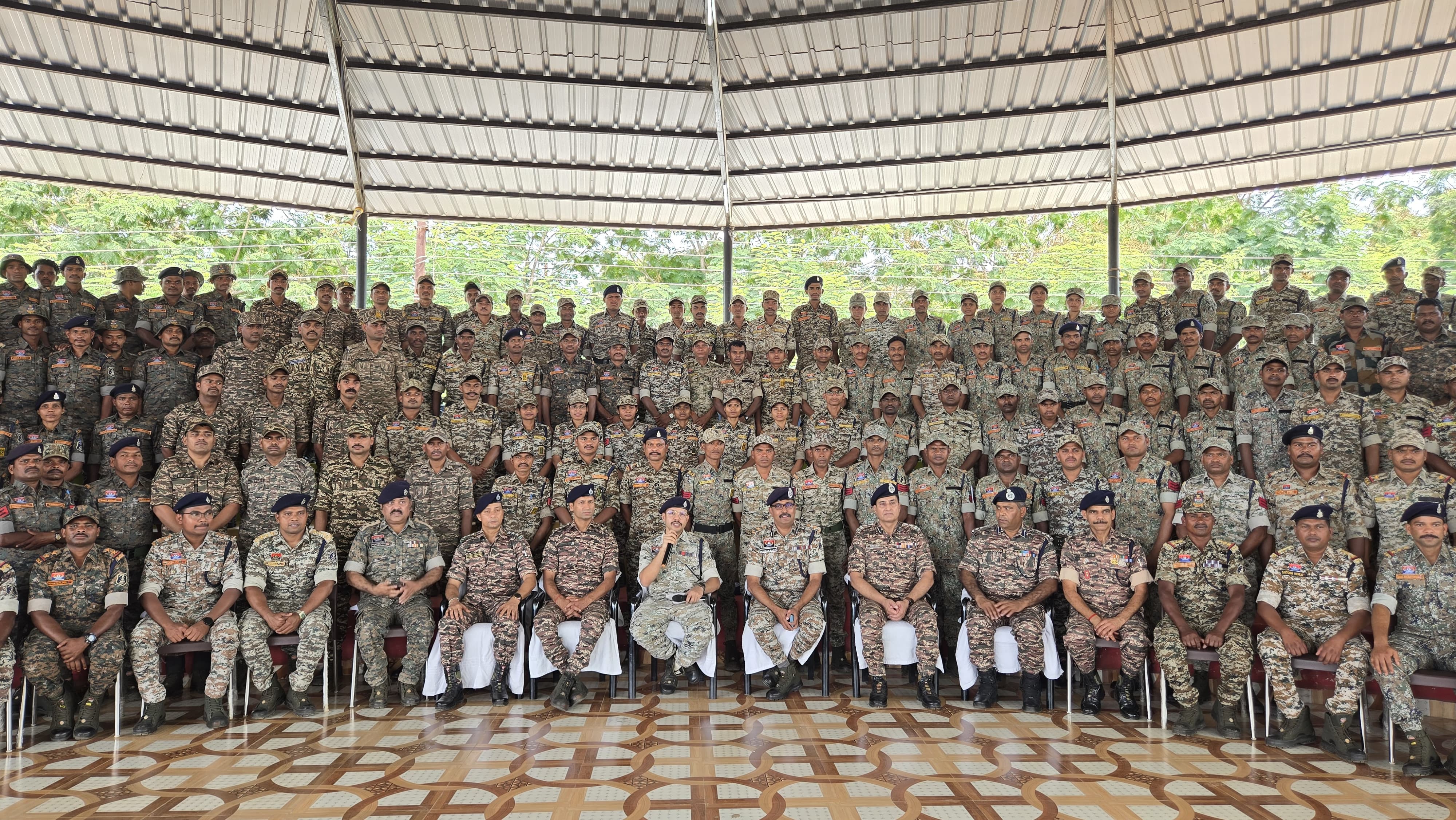 नक्सल मुक्त दंतेवाड़ा, नक्सलवाद खात्मे के अंतिम दिन 5 इनामी महिला नक्सलियों  का सरेंडर, पूना मारगेम से मिली सफलता