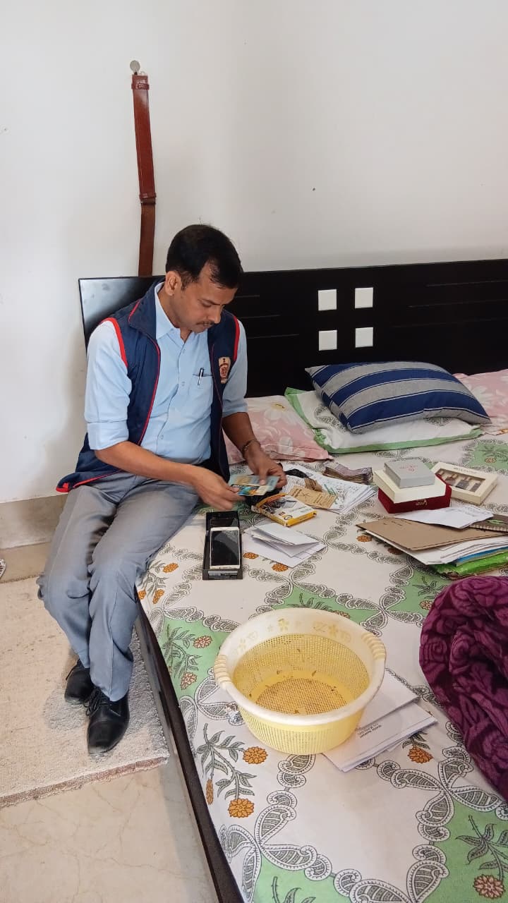 EOU Raids On Bihar Police DSP Yields Tea Gardens And Bullion