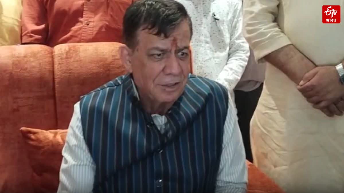 यूपी विधानसभा अध्यक्ष सतीश महाना