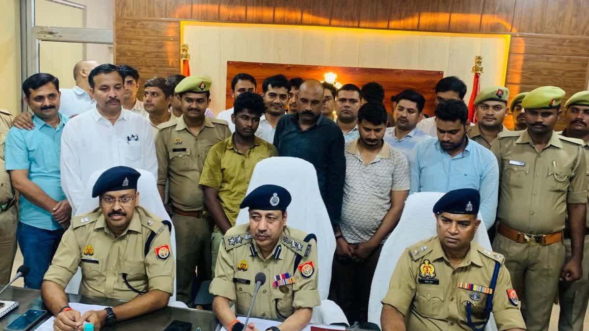 unnao police nabbed 5 accused who robbed 77 refrigerators and 40 ac
