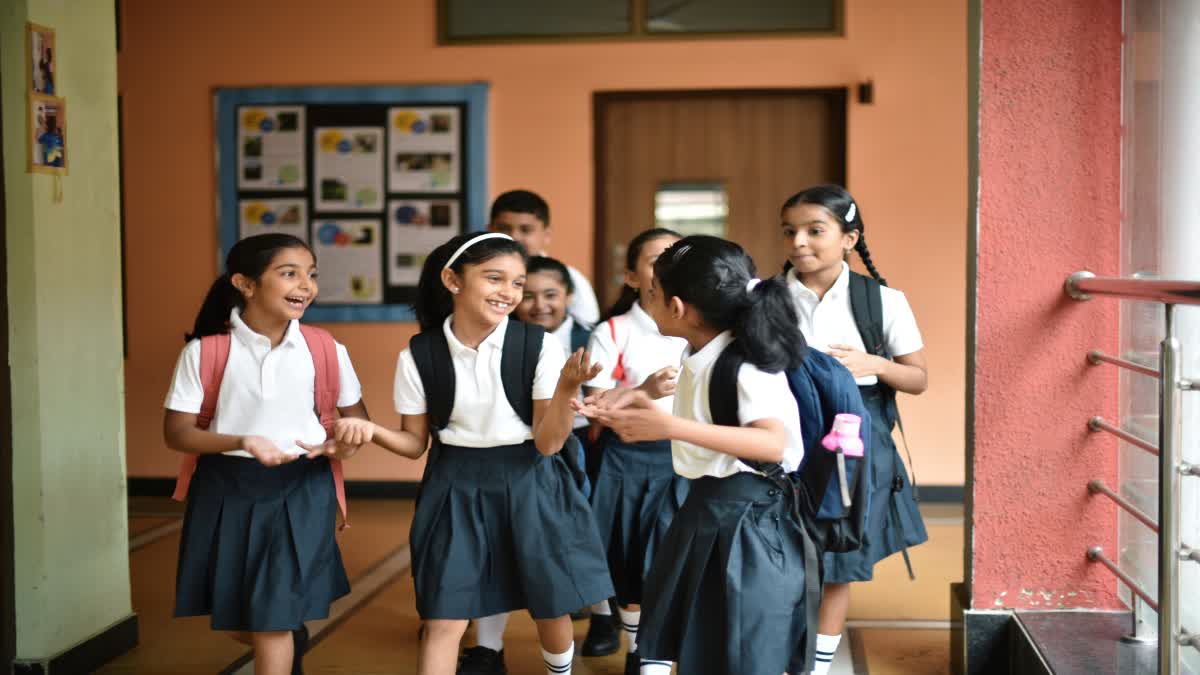 STUDENTS CYBER SAFETY  CYBER SECURITY PLEDGE IN SCHOOLS  CYBER SECURITY PLEDGE KID GLOVE  KERALA POLICE SAFETY INITIATIVE