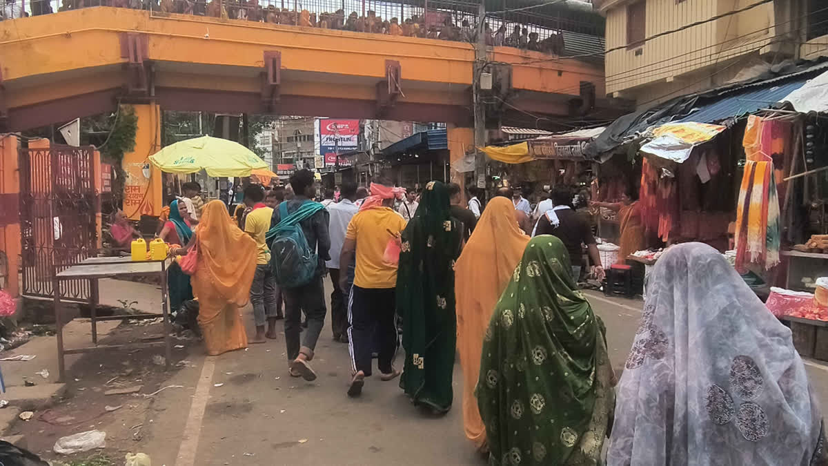 बाबा धाम में भक्तों की भारी भीड़, श्रावणी मेले से पहले अलर्ट मोड में प्रशासन Baba Dham Deoghar
