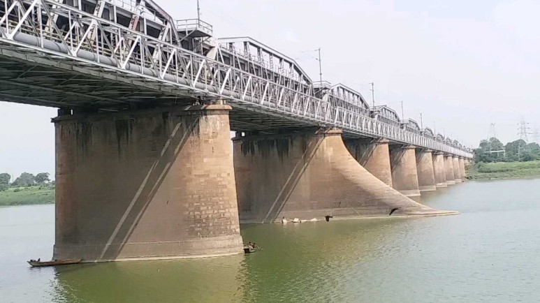 allahabad old naini bridge varanasi malaviya kanpur old ganga bridge history importance