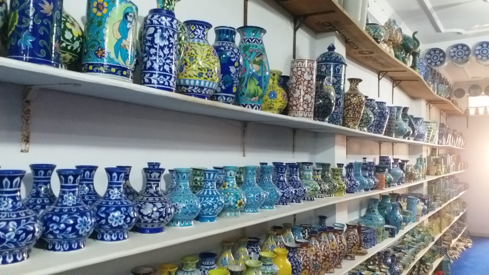 why-pink-citys-ancient-iranian-blue-pottery-art-is-facing-existential-crisis