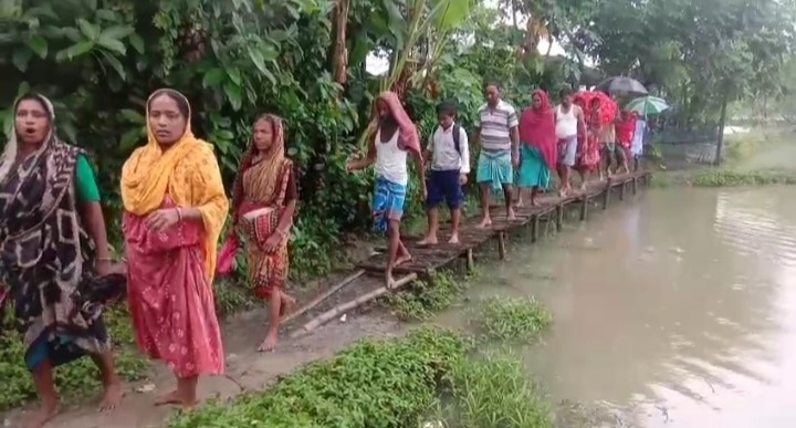 Hingalganj Road condition