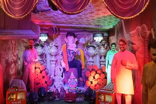 Ganeshotsav 2025 Lord Ganesh idol on Pushpa theme become attractions of people in Ahmedabad Gujarat