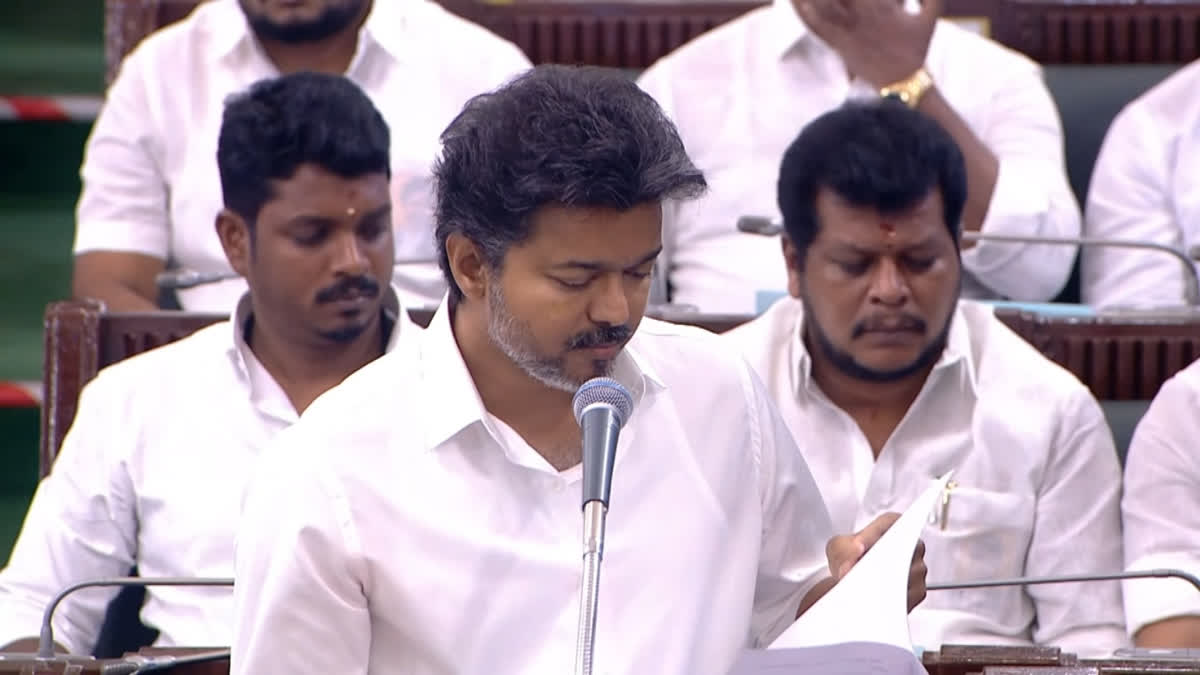 சட்டப்பேரவையில் 110 விதியின் கீழ் அறிவிப்புகளை வெளியிட்ட முதல்வர் விஜய்