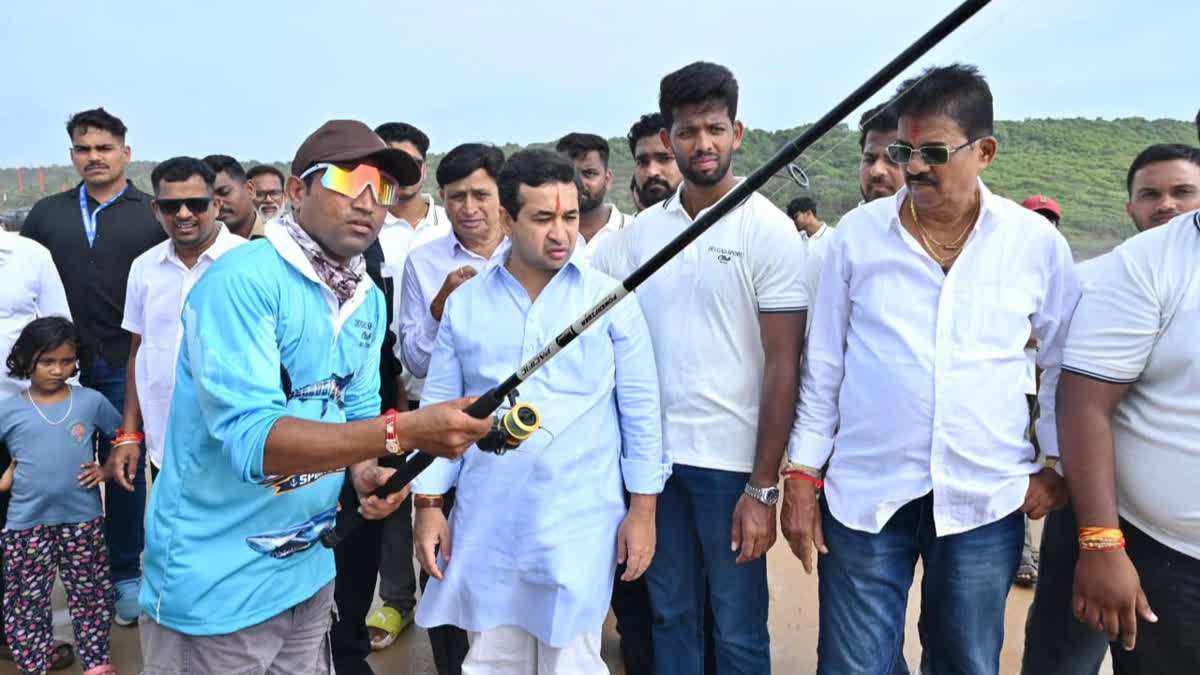 फिशिंग टूर्नामेंटमुळे देवगडचे नाव राज्याच्या पर्यटन नकाशावर झळकेल, नितेश राणेंनी स्पष्टच सांगितलं Sindhudurg Guardian Minister Nitesh Rane