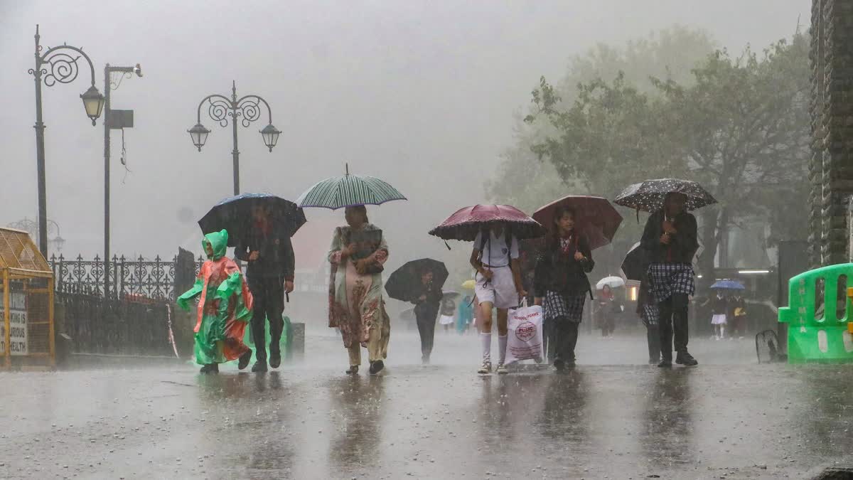 IMD forecasts heavy rainfall in several states as low-pressure area persists over Gangetic West Bengal