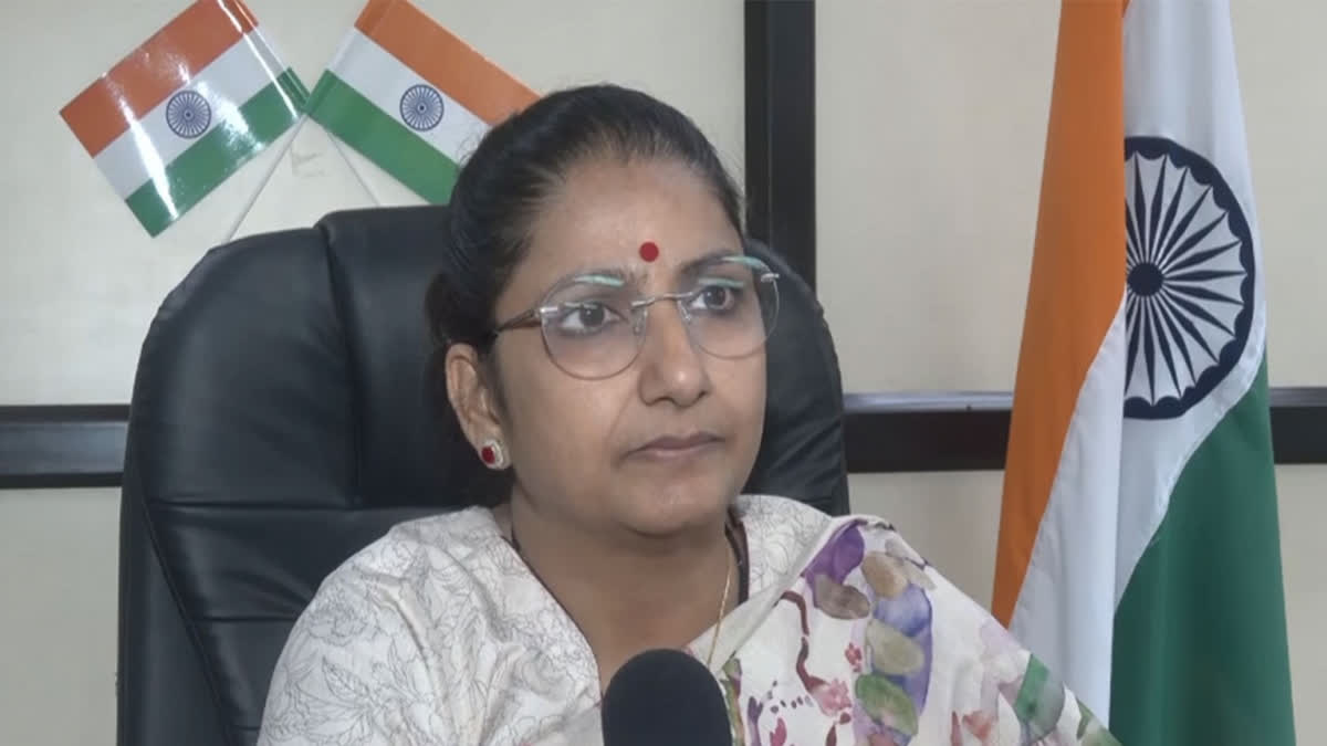 Delhi Women's Commission chairperson Lata Gupta condemns gang rape of 16-year-old on moving sleeper bus; advocates fast-track trial for accused driver and conductor