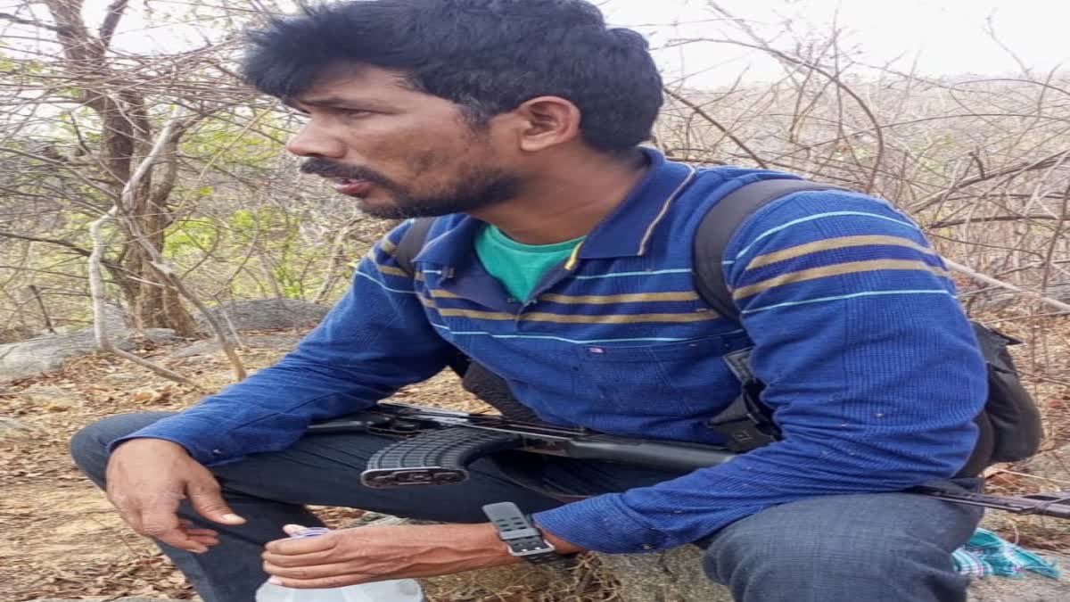 Police searching for Jharkhand and Bihar Maoist commander Nitesh Yadav and his associate