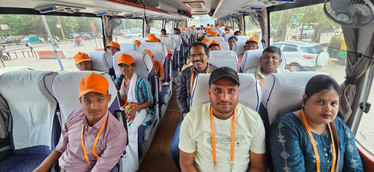 97 artists from Ganjam are headed to Delhi after receiving an invitation from Rashtrapati Bhavan