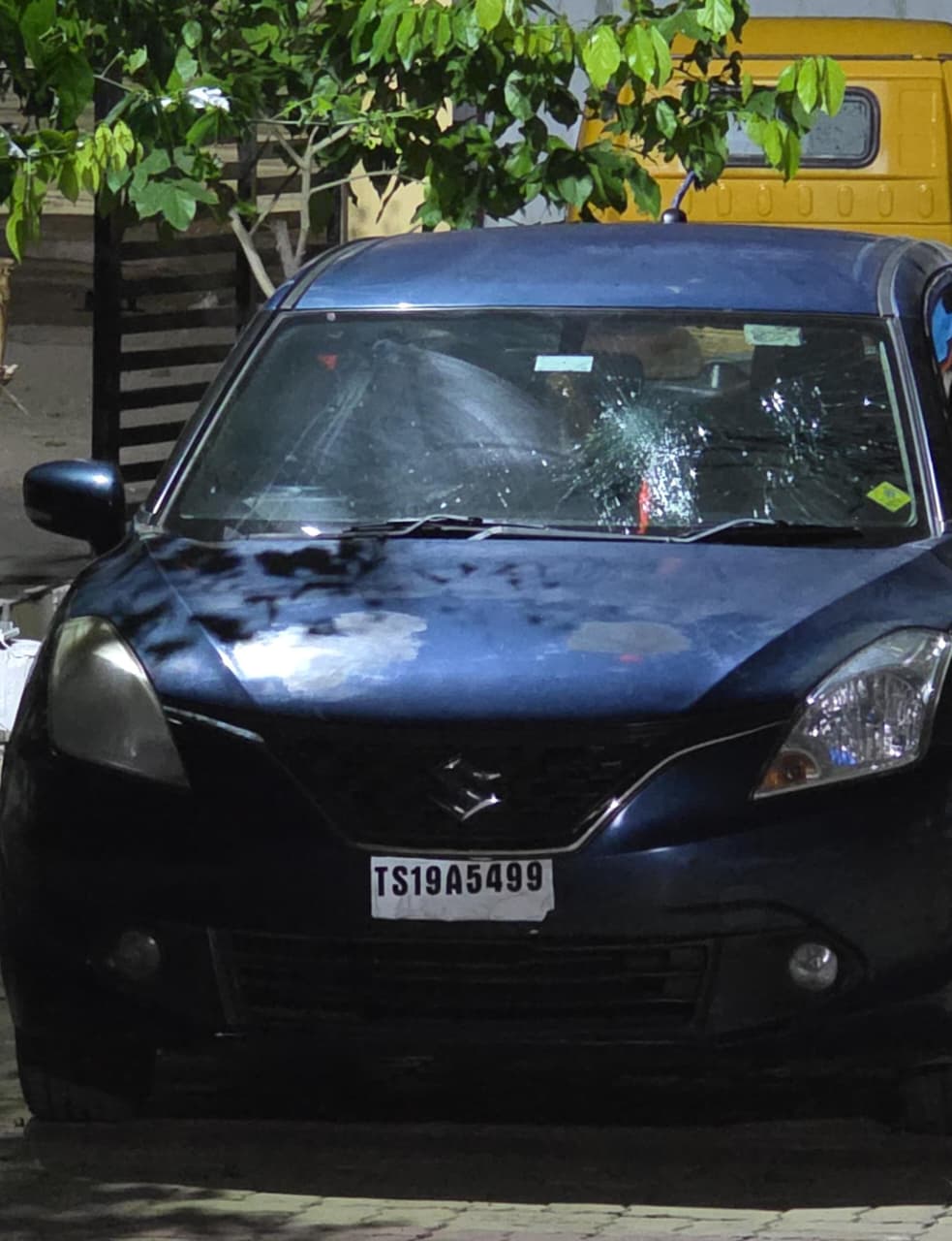 Stone Attacked On Telangana Police