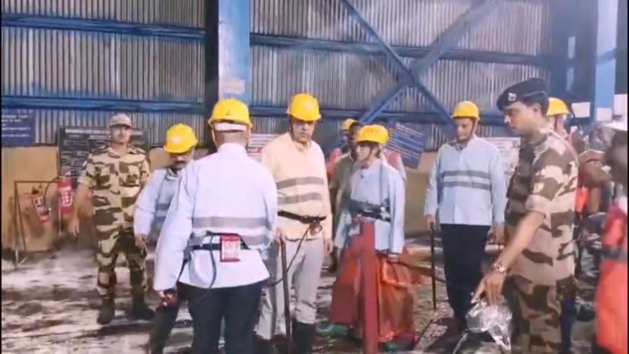 PM Advisor Tarun Kapoor inspected Munidih Coal Bed Methane Block 1 project in Dhanbad