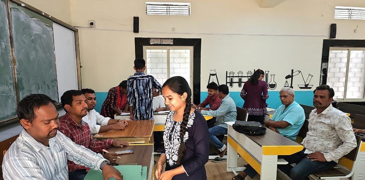 college seat vacancy