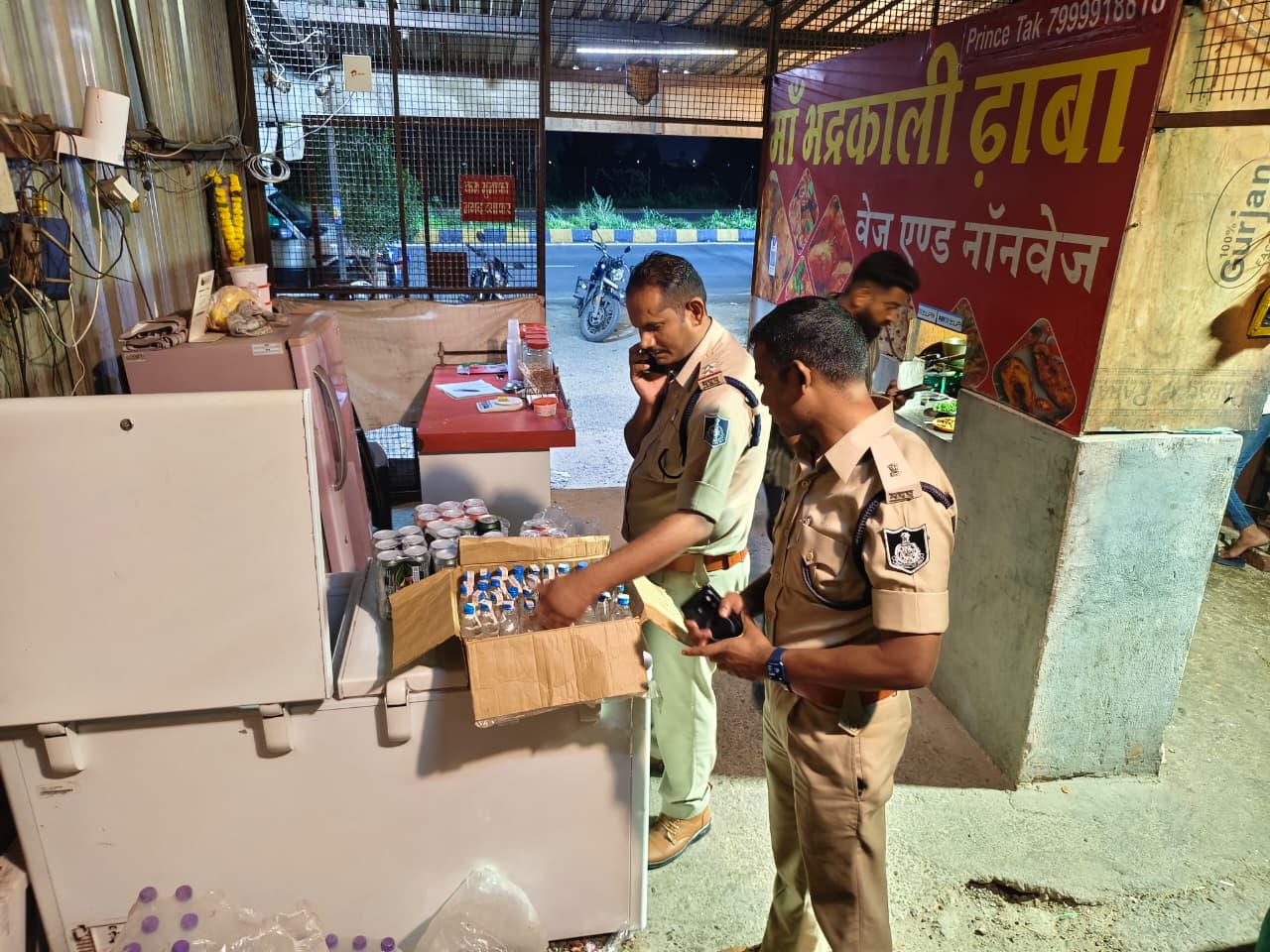 Ratlam police action Illegal Liquor