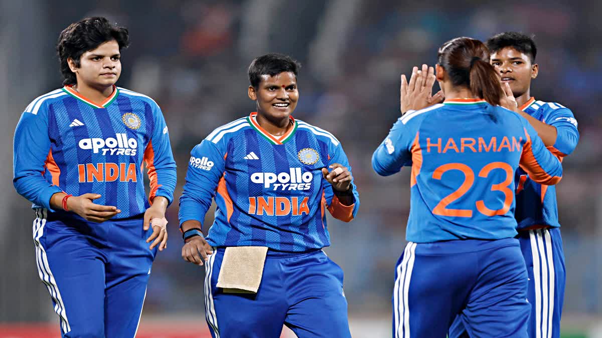 IND WHITEWASHES SL IN T20 SERIES