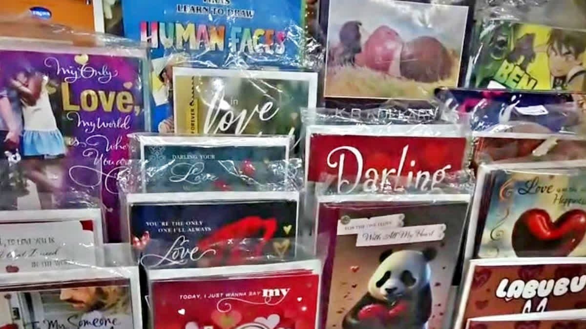 Lone Gaya Shop Awaits Return Of Greeting Card Era