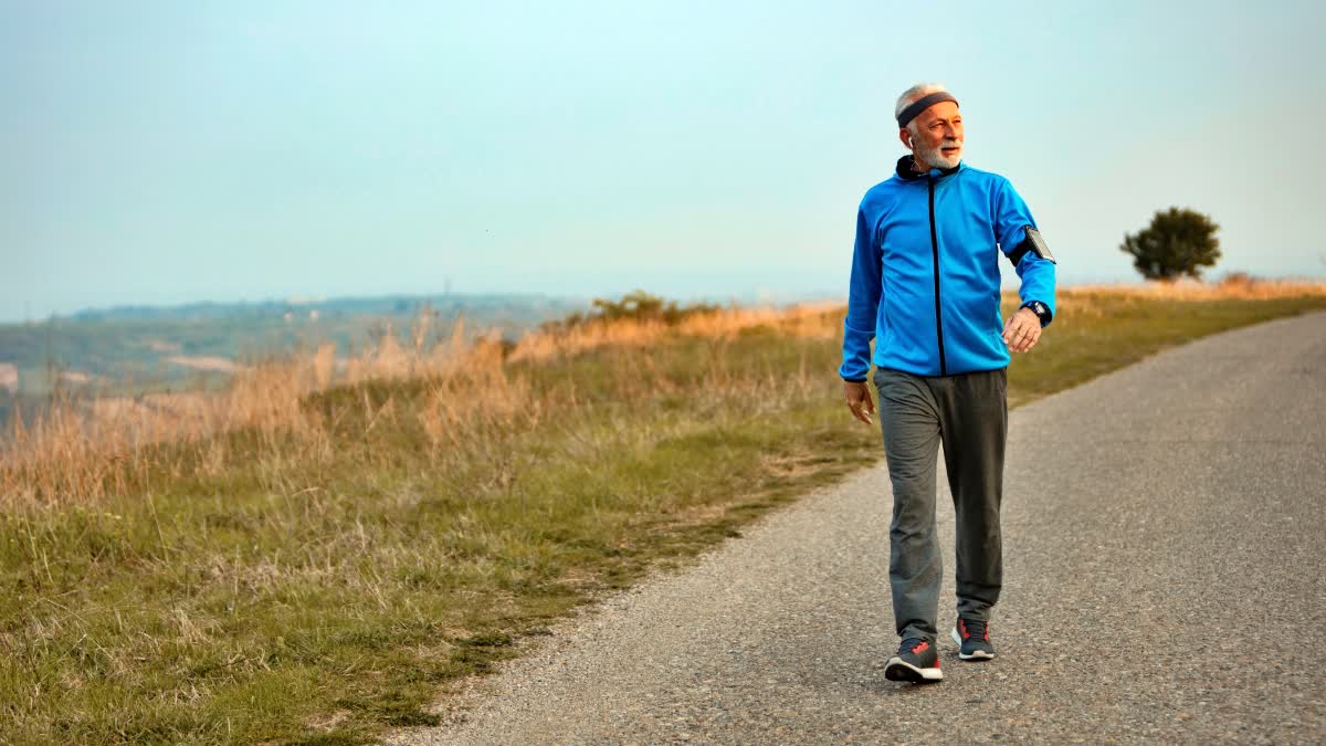 Morning Walk In Winter Can Increase Risk Of Heart Attack Know From Doctor