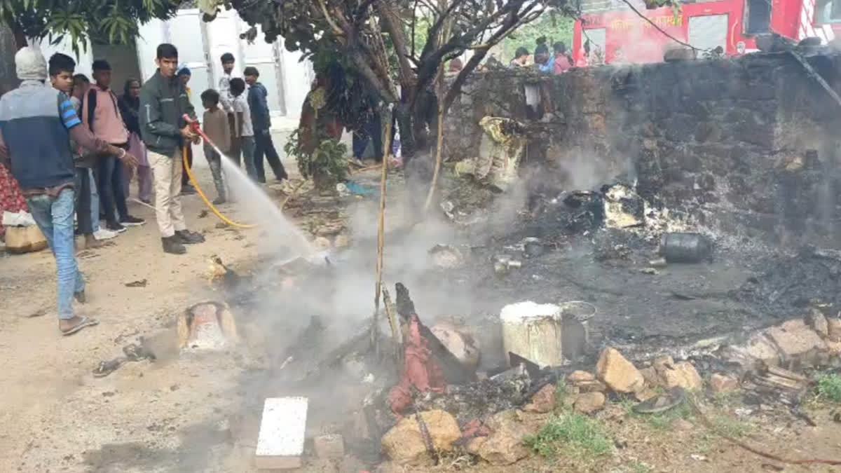 Cylinder blast destroys hut
